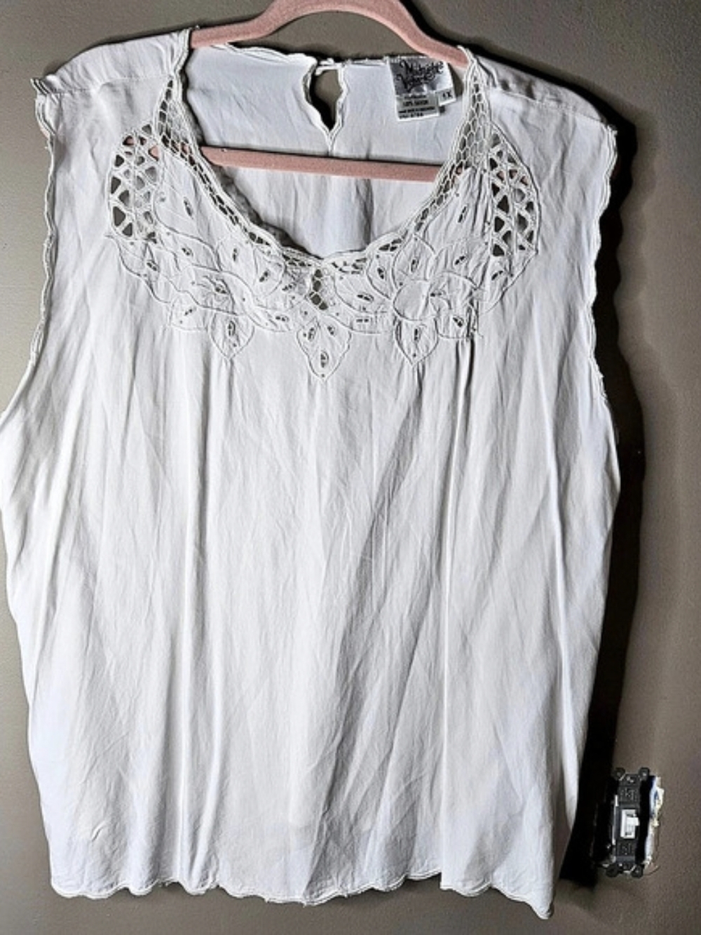 Midnight Velvet Lace Neckline Vintage White Tunic Size 1X Like New Ptp 24"